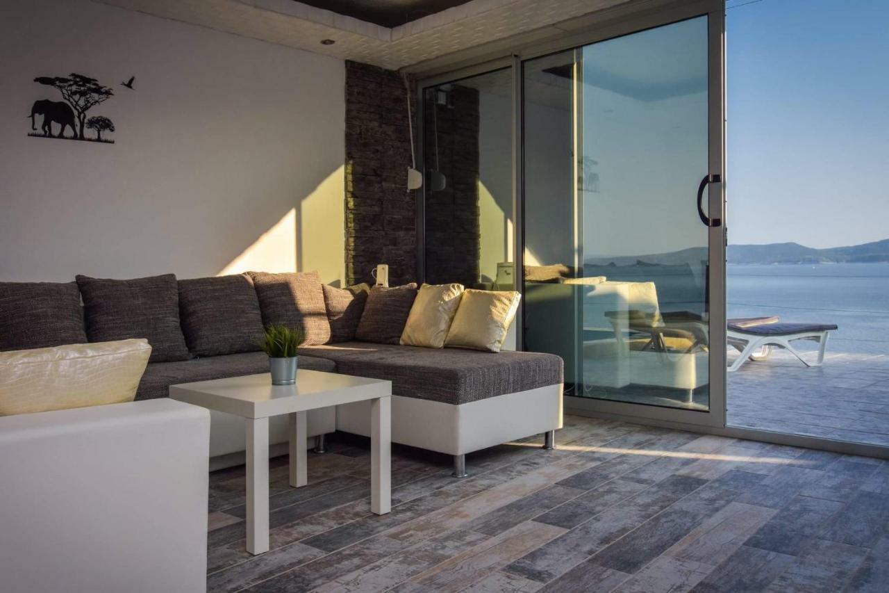 Villa Iva 피사크 외부 사진